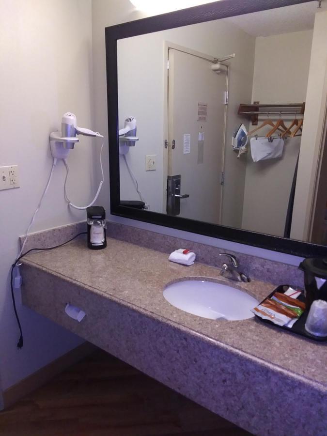 Travelodge By Wyndham Columbus State University Extérieur photo